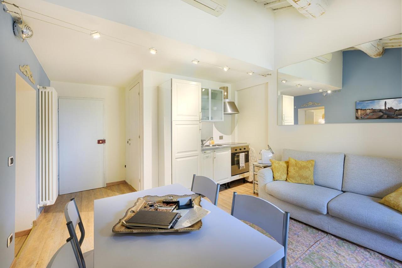 Palazzo Lenzi Apartment Siena Bagian luar foto
